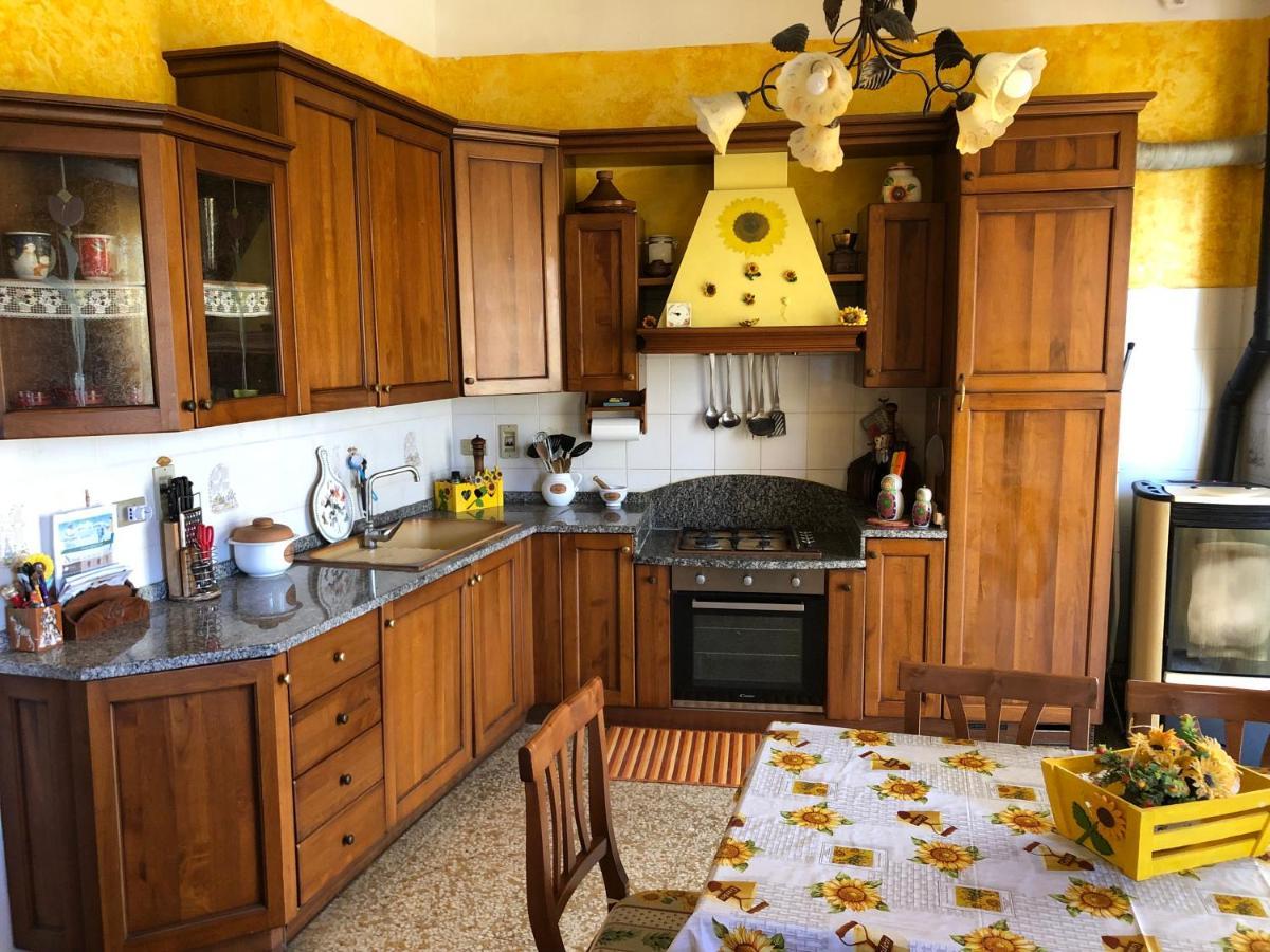 インペリアLa Casa Di Marcoアパートメント エクステリア 写真
