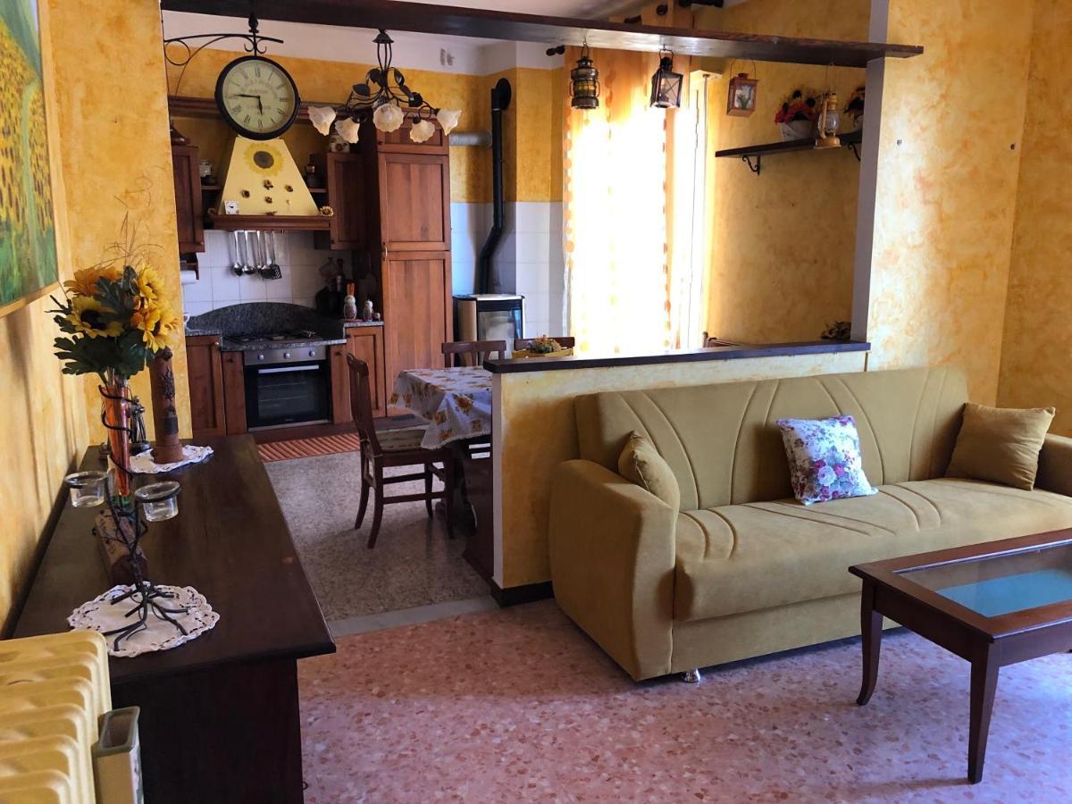 インペリアLa Casa Di Marcoアパートメント エクステリア 写真